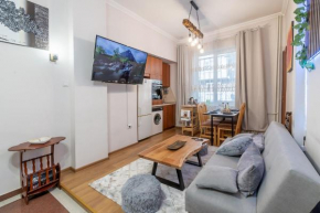 Two Homelike Apartments with 2 Free Parking Spots